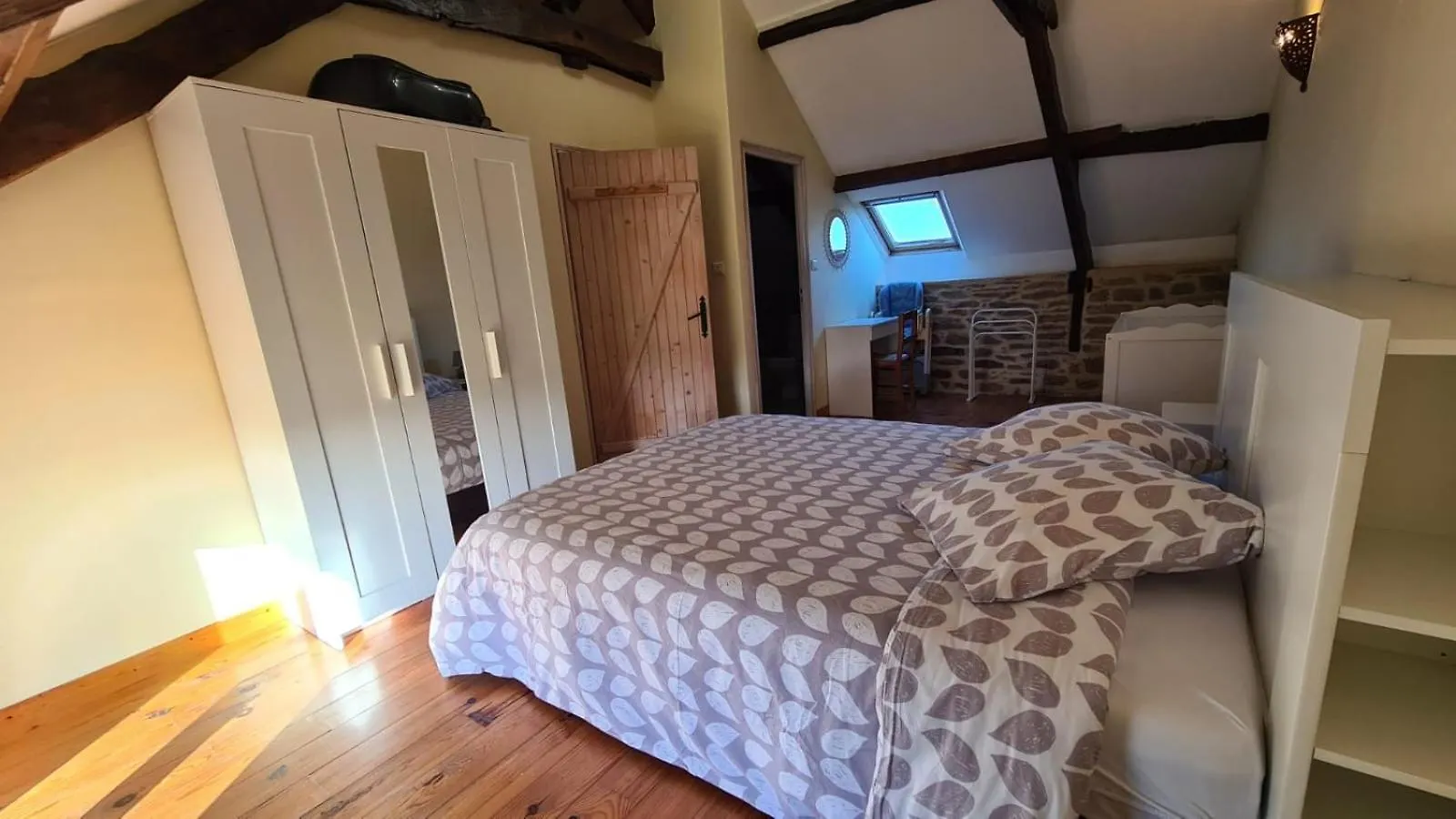 Les Gites Du Kokopelli : Havana Plumelec Holiday home